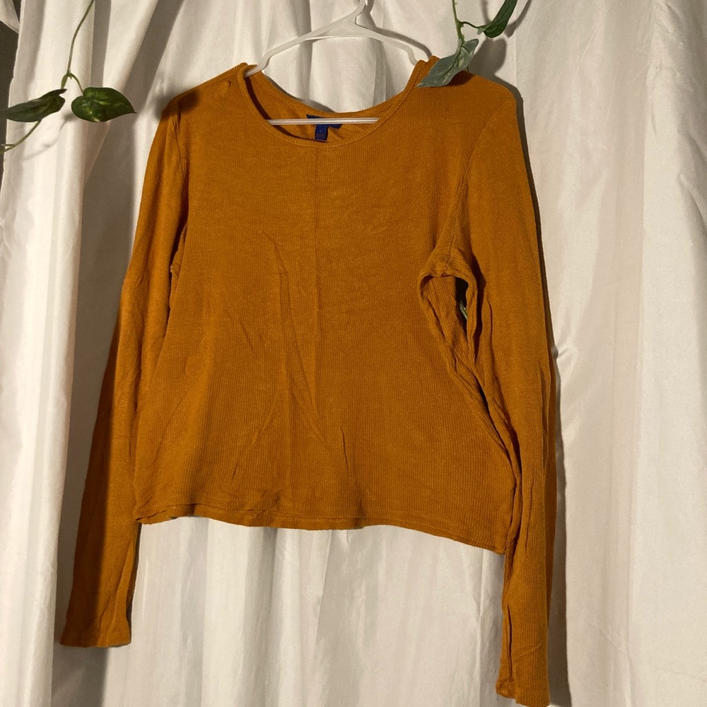 Long Sleeved Stretchy Shirt